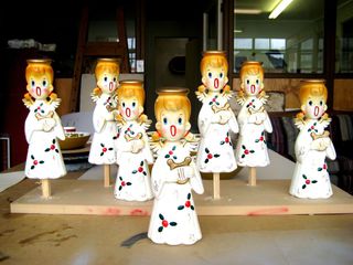 Breakable figurines